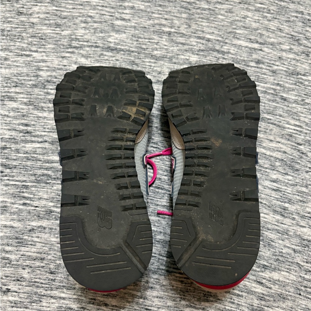 New Balance Ladies Sneakers Size 7 - Picture 4 of 7